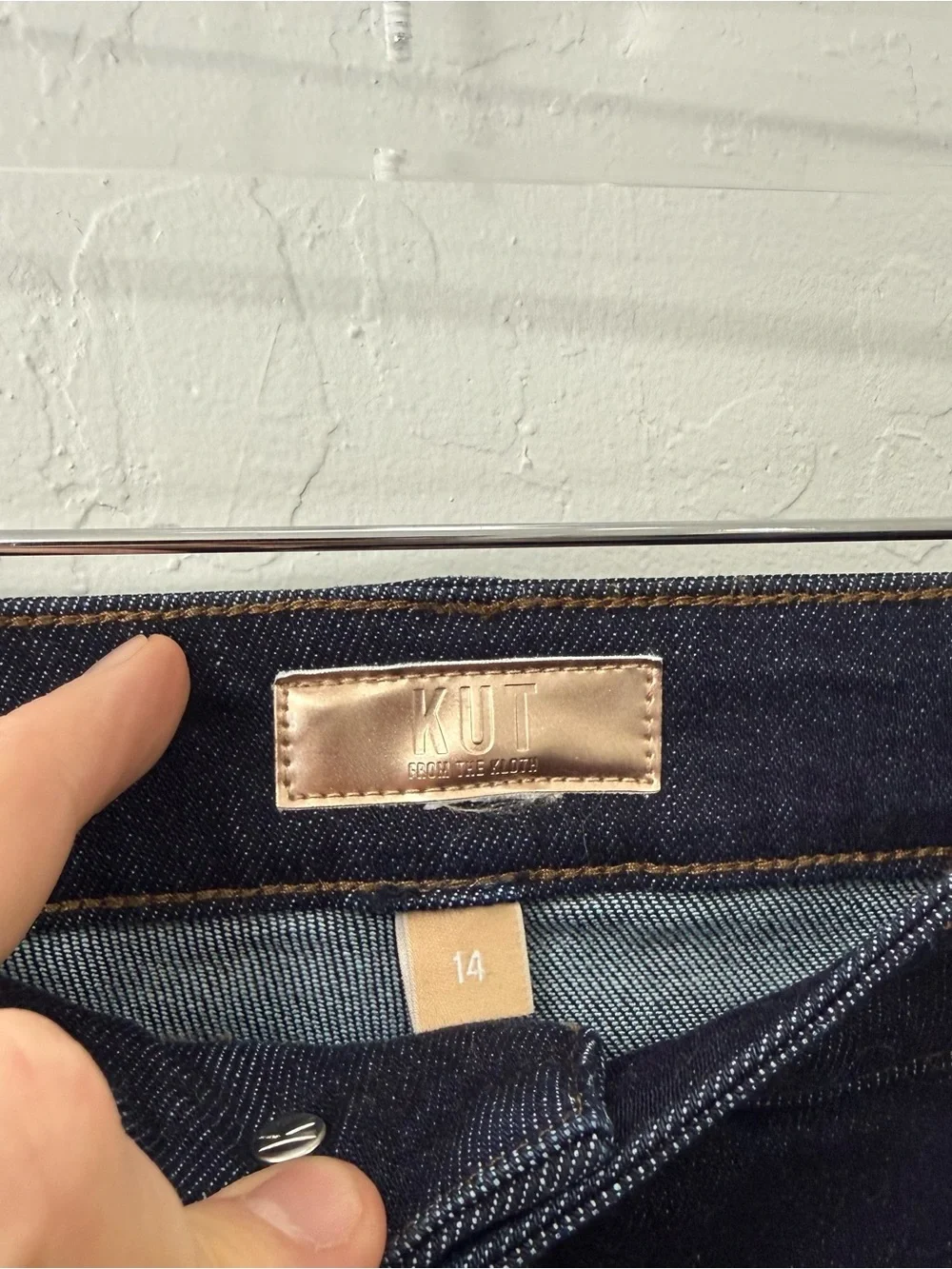 Kut from the Kloth Charlotte High Rise Jeans with Roll Up Cuffs Size 14 - Picture 8 of 9